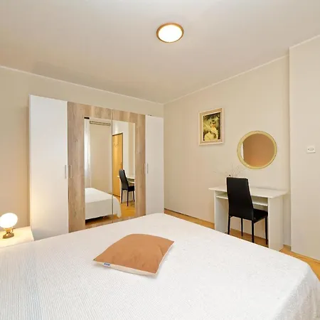 Carla Apartmán Pula